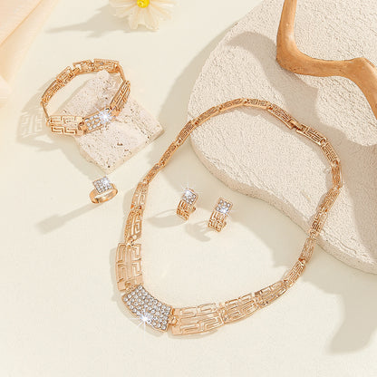 Women's Affordable Luxury Fashion Alloy Jewelry Set